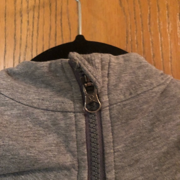 Lululemon zip up - Picture 3 of 8
